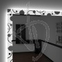 spiegel-massnahme-mit-gravierten-dekor-und-a030-beleuchtet-und-led-hintergrundbeleuchtung