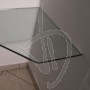 winkel-schreibtisch-in-transparentem-glas-suspendiert-massgeschneiderte