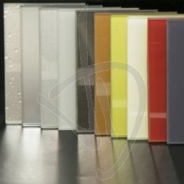 vetro-laccato-lucido-extrachiaro-per-colori-chiari