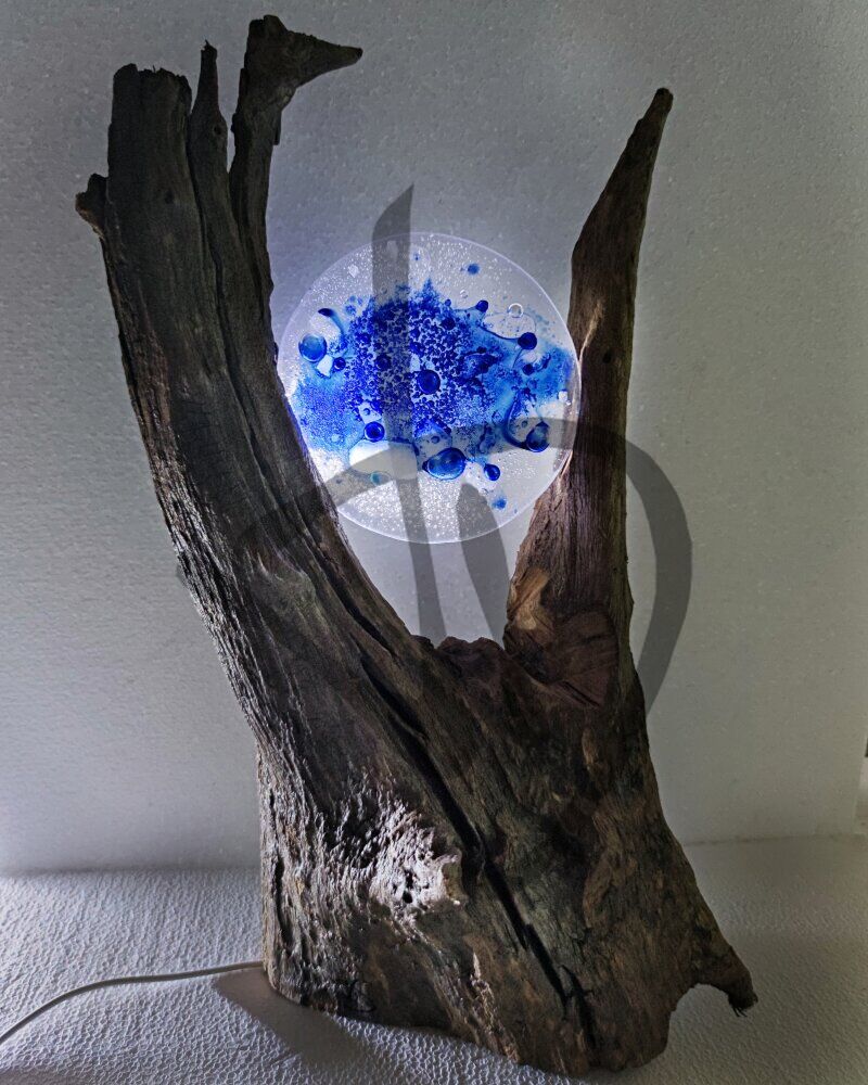 Maßgefertigte Produkte - Individuelle Lampen und Nachttischlampen - Designlampen aus Murano-Fusingglas - Muranoglas-Designlampen mit Holzwurzeln und LED-Beleuchtung - 2
