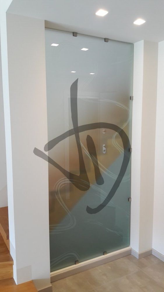 Maßgefertigte Produkte - Trennwände - Trennwände