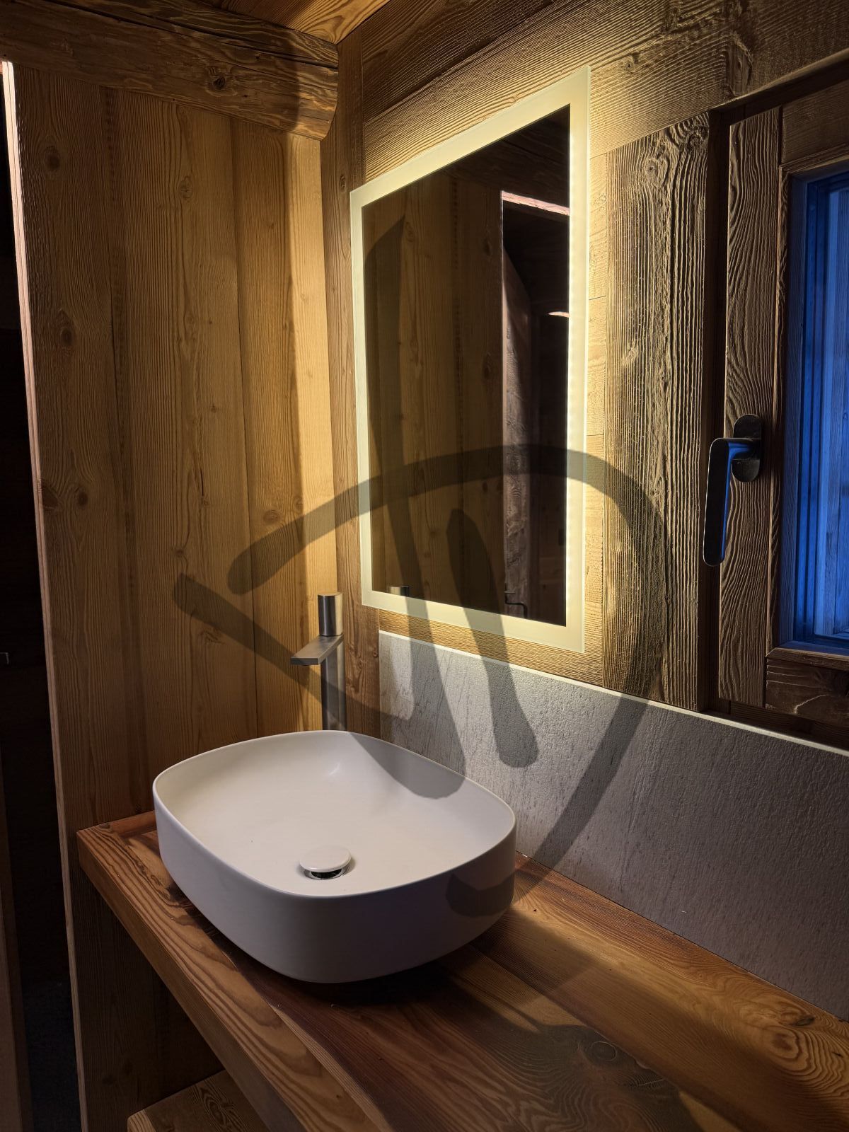 Specchio su misura led retroilluminato con cornice illuminata per bagno 3 - Avec cadre lumineux