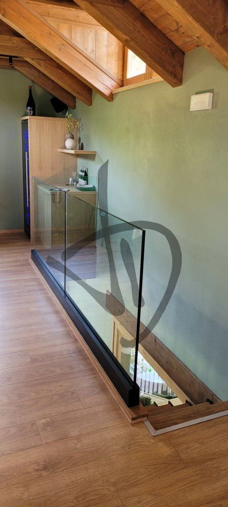 Produits sur mesure - Garde-corps en verre - parapet en verre