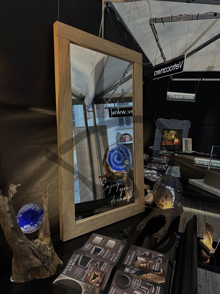 Produits sur mesure - Miroirs sur mesure - Miroirs avec cadre - En bois - miroir avec cadre en bois et dédicace gravée