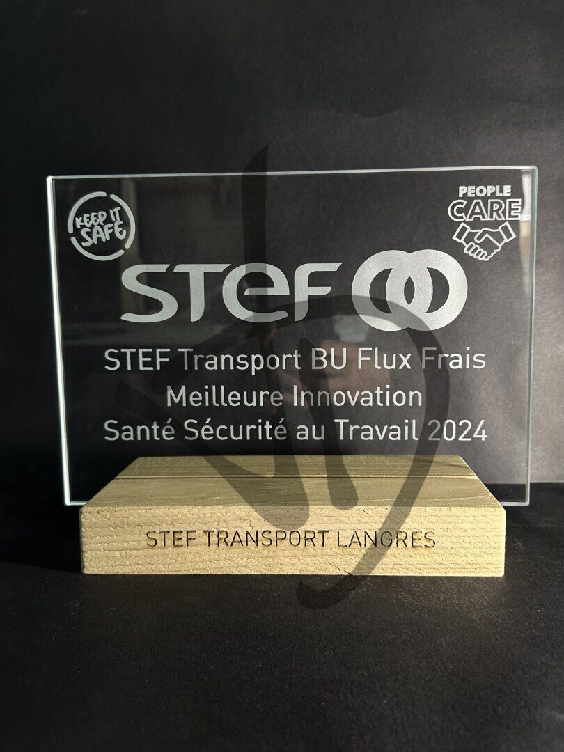 Produits sur mesure - Plaques - En verre - Plaques et enseignes en verre