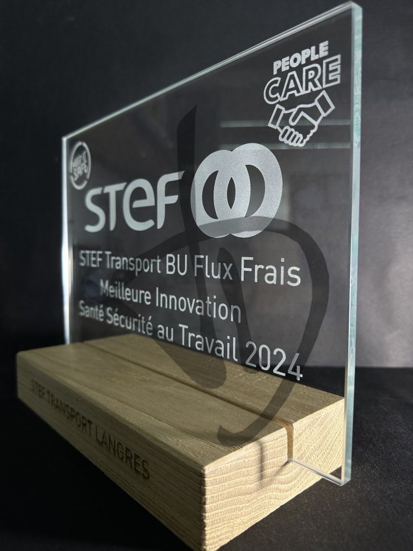 Produits sur mesure - Plaques - En verre - Plaques et enseignes en verre