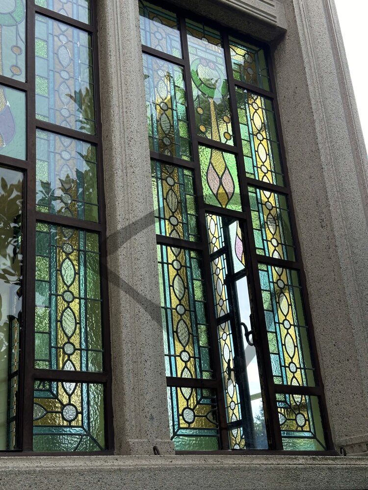 Produits sur mesure - Vitraux artistiques - Vitraux au plomb - Vitrail relié 3