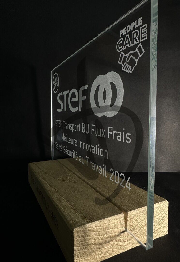 Prodotti su misura - Targhe - In vetro - Targhe e Insegne in vetro