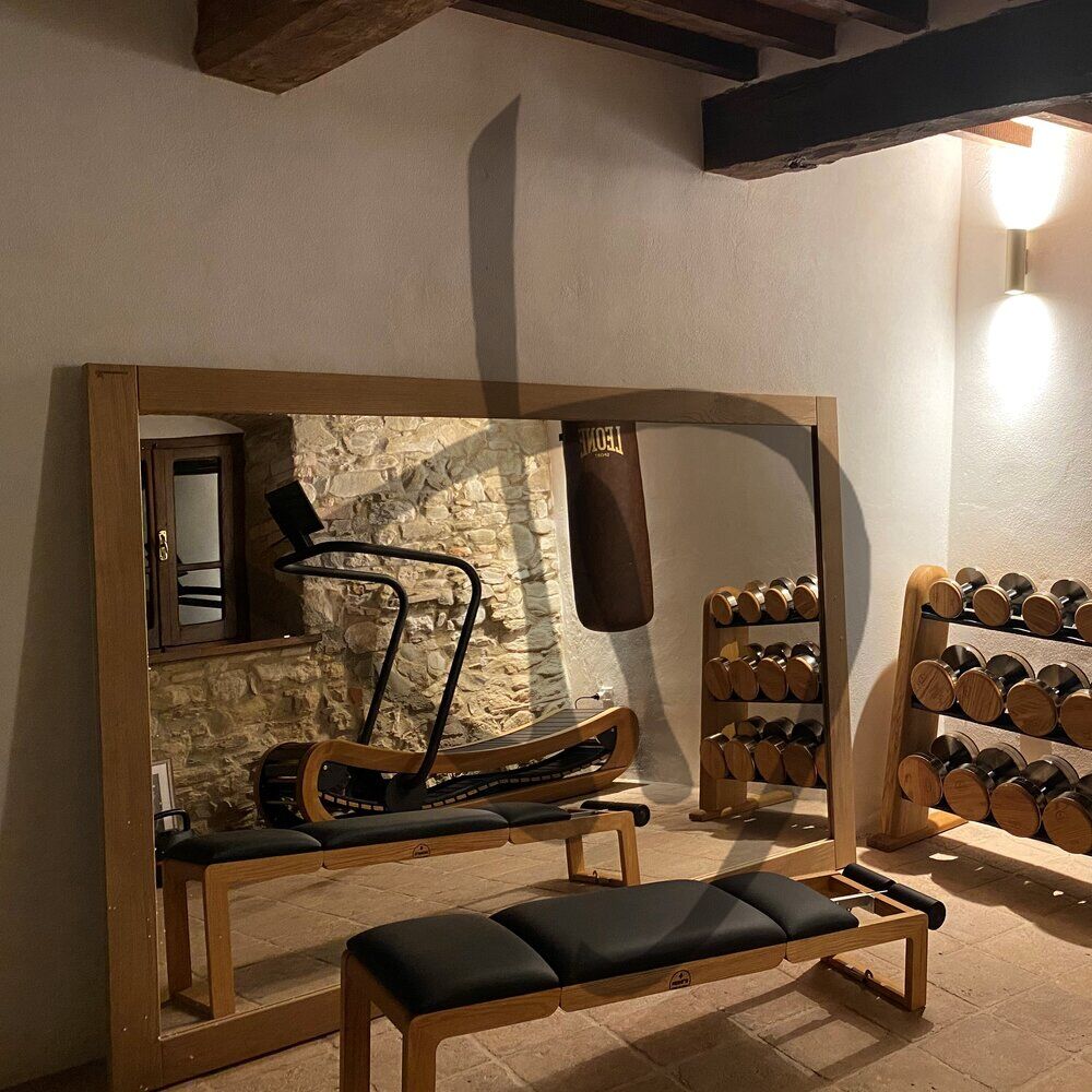 specchio con cornice in legno  - In legno
